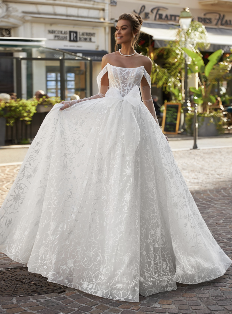 Oksana Mukha Wedding Dress European Wedding Dresses — Here Oksana Mukha Wedding Dress European Wedding Dresses — Here
